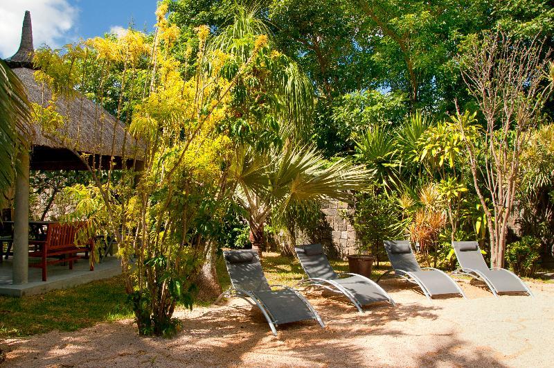 Gardens Retreat Villa Pereybere Beach ภายนอก รูปภาพ